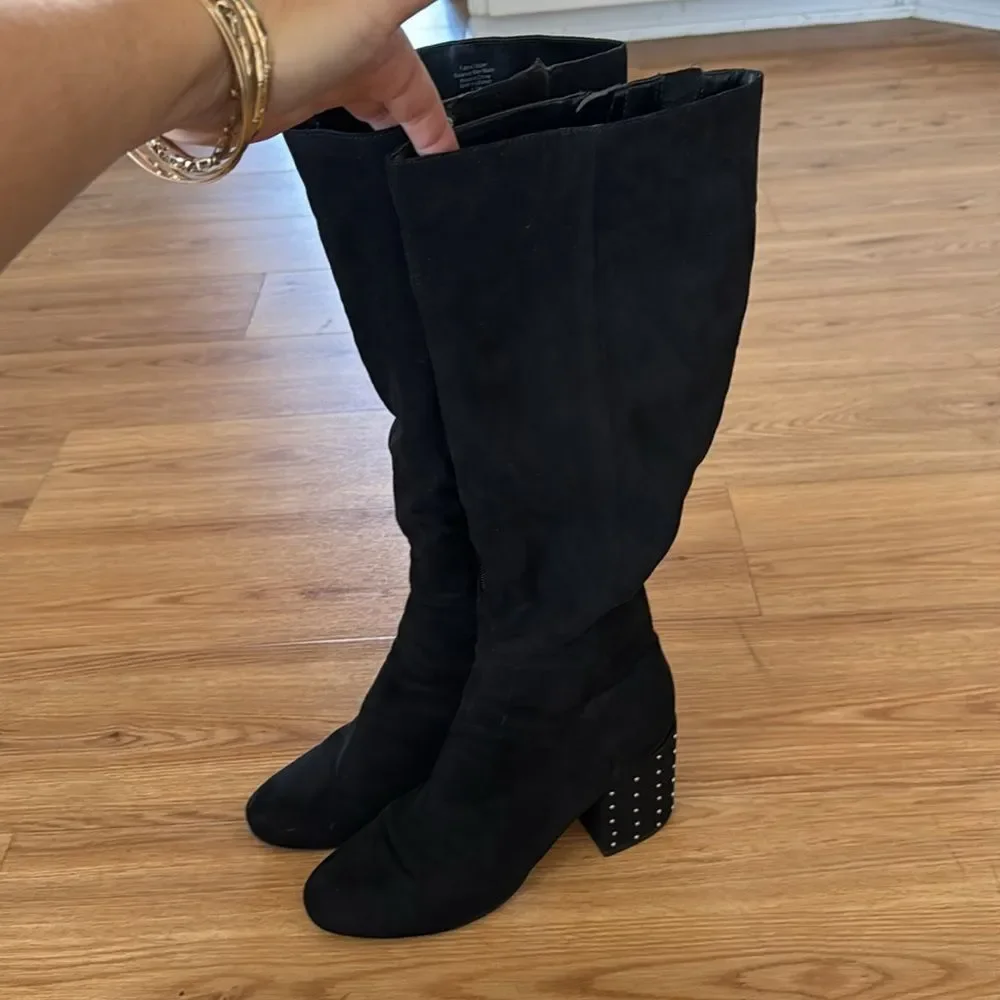 Black Suede Knee-High Boots - Picture 4 of 11